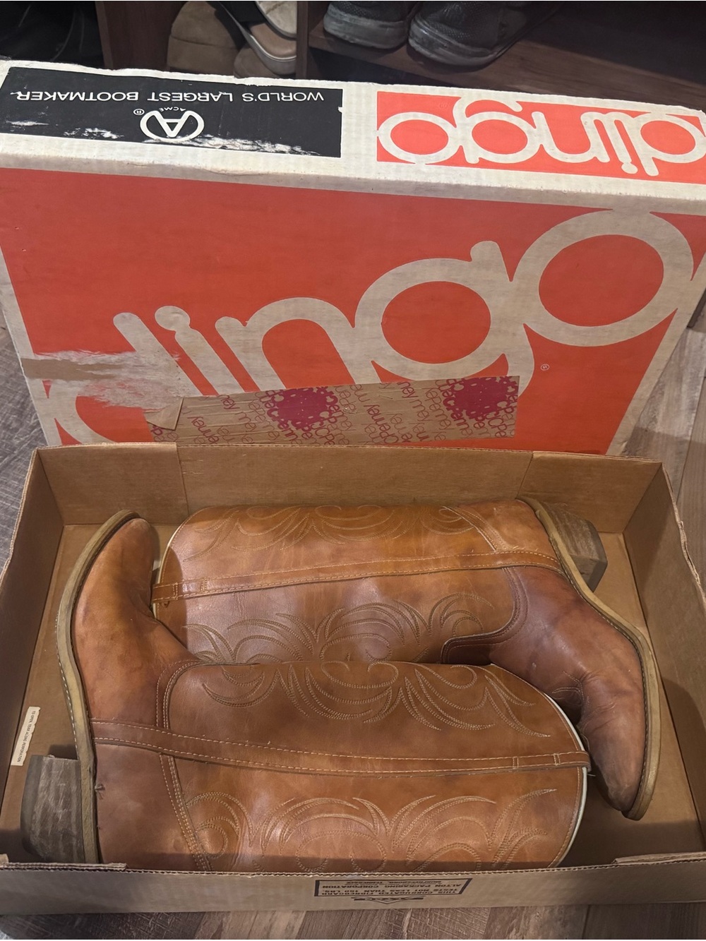 dingo Tan Leather Western Cowboy Boots